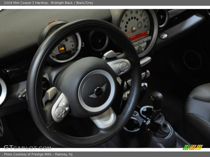 Midnight Black / Black/Grey 2009 Mini Cooper S Hardtop