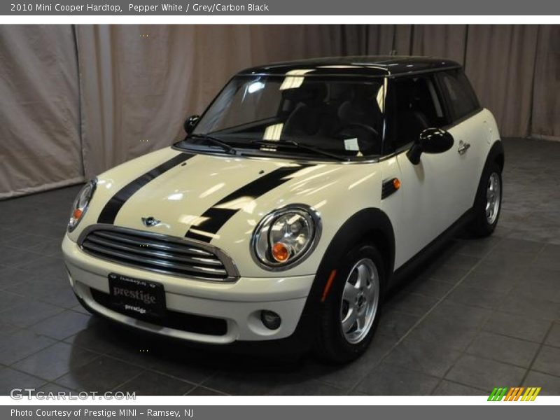 Pepper White / Grey/Carbon Black 2010 Mini Cooper Hardtop