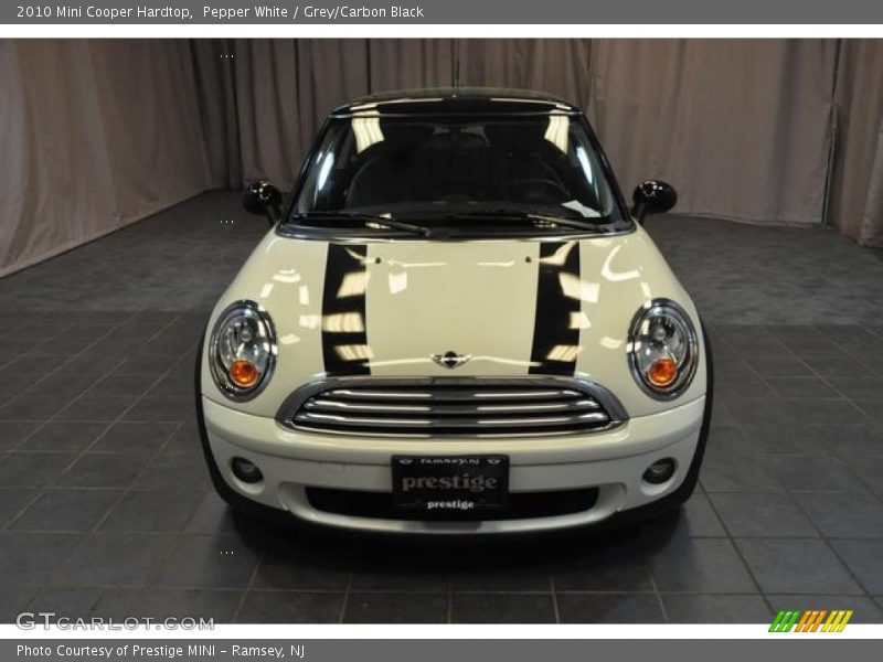 Pepper White / Grey/Carbon Black 2010 Mini Cooper Hardtop