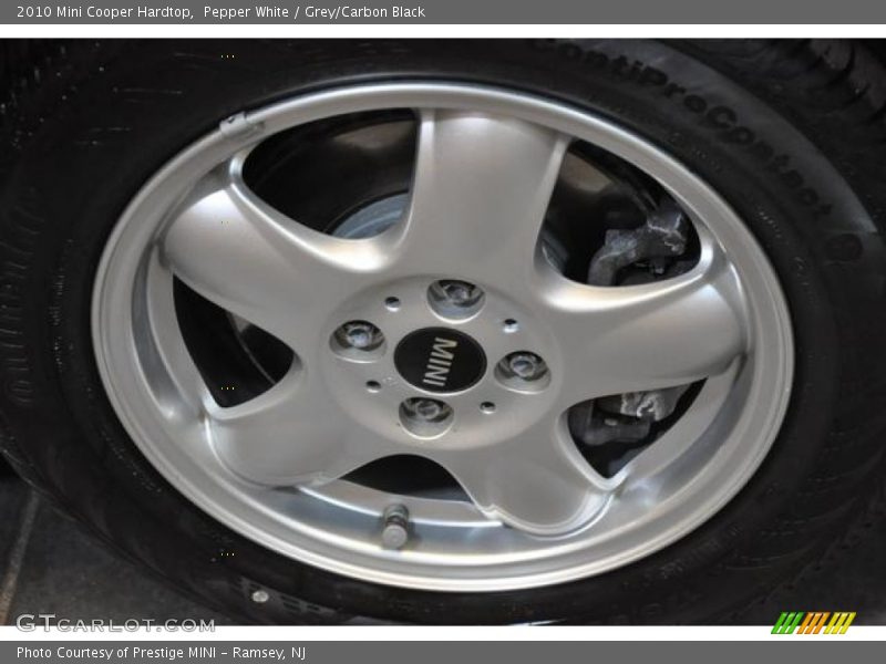 Pepper White / Grey/Carbon Black 2010 Mini Cooper Hardtop