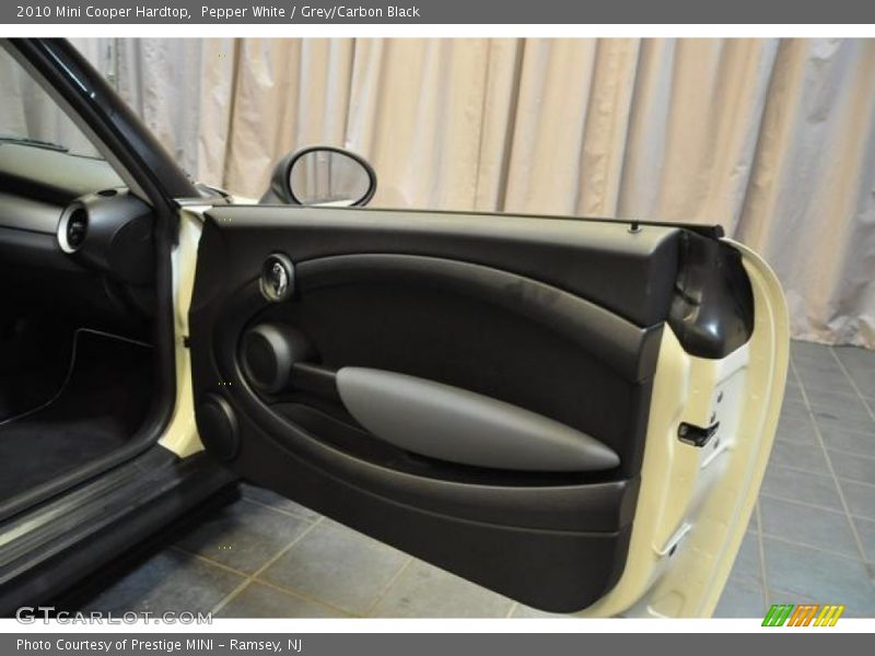 Pepper White / Grey/Carbon Black 2010 Mini Cooper Hardtop