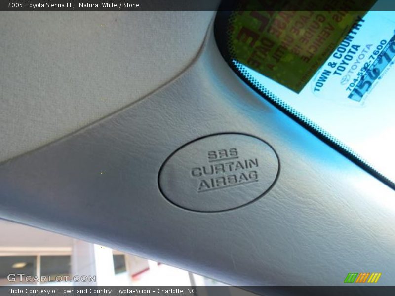Natural White / Stone 2005 Toyota Sienna LE