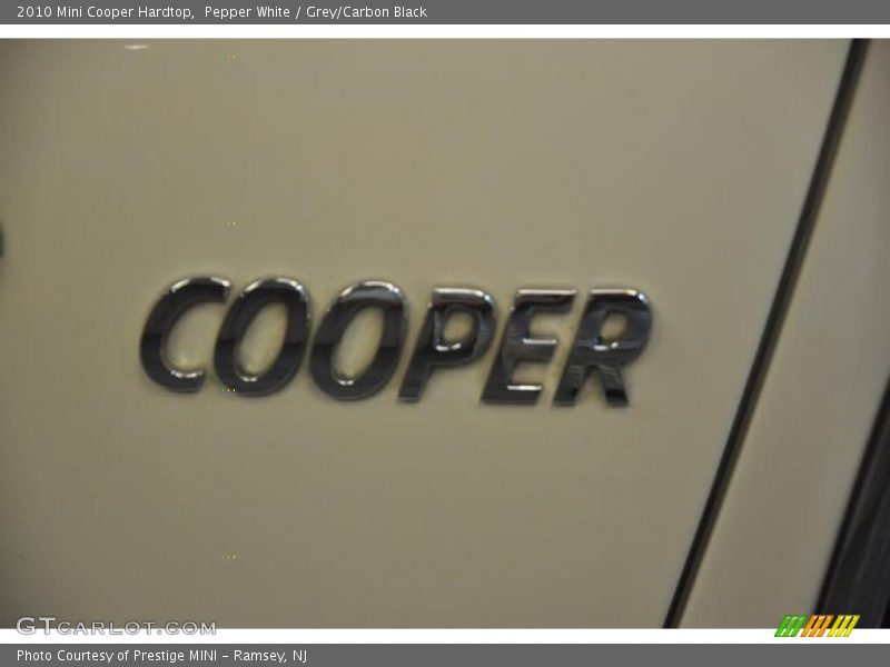 Pepper White / Grey/Carbon Black 2010 Mini Cooper Hardtop