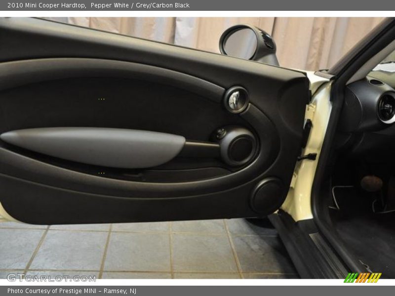 Pepper White / Grey/Carbon Black 2010 Mini Cooper Hardtop
