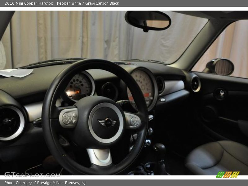 Pepper White / Grey/Carbon Black 2010 Mini Cooper Hardtop
