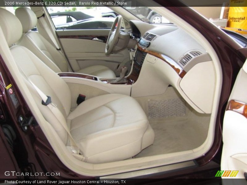 Front Seat of 2006 E 320 CDI Sedan