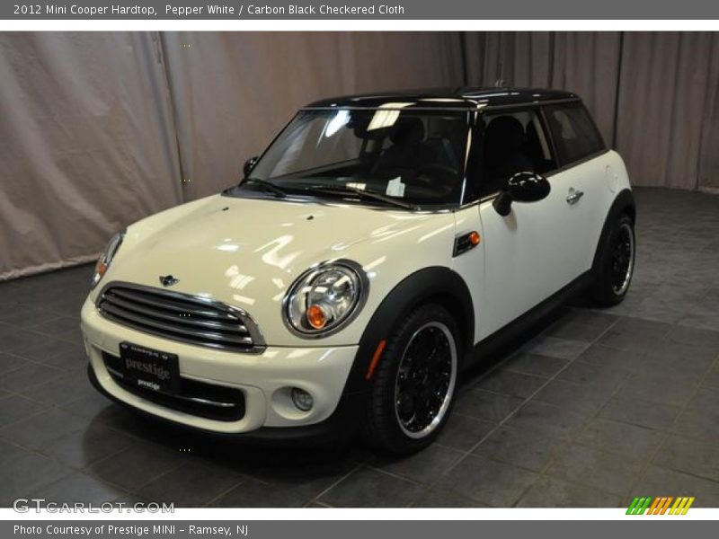 Pepper White / Carbon Black Checkered Cloth 2012 Mini Cooper Hardtop