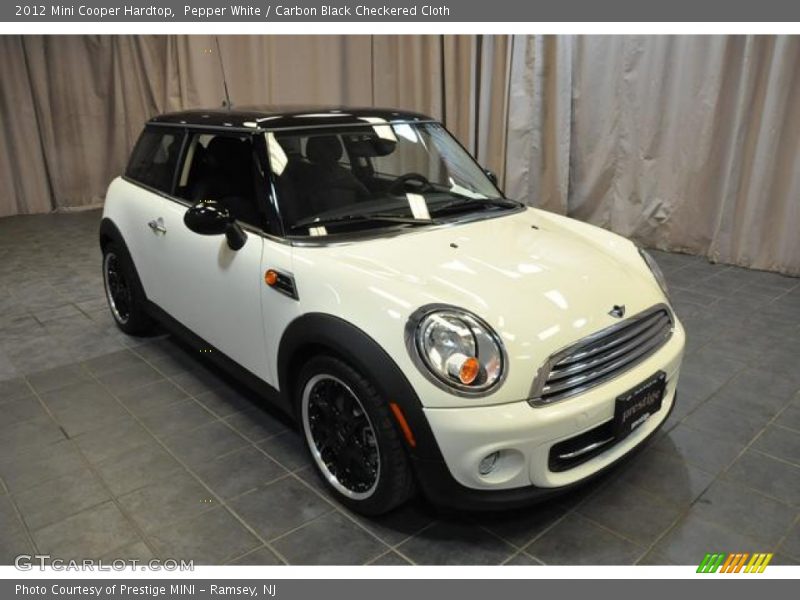 Pepper White / Carbon Black Checkered Cloth 2012 Mini Cooper Hardtop