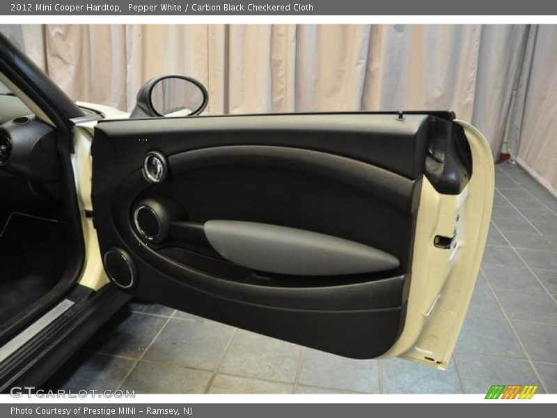 Pepper White / Carbon Black Checkered Cloth 2012 Mini Cooper Hardtop