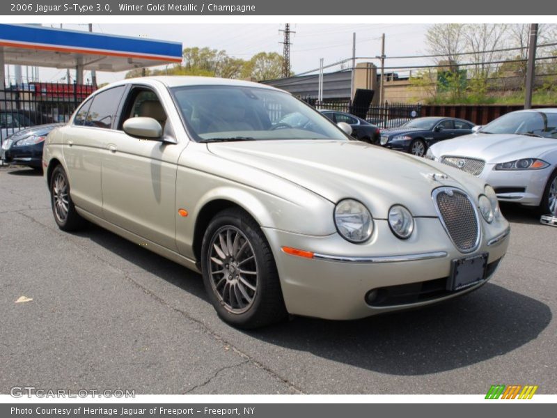 Front 3/4 View of 2006 S-Type 3.0