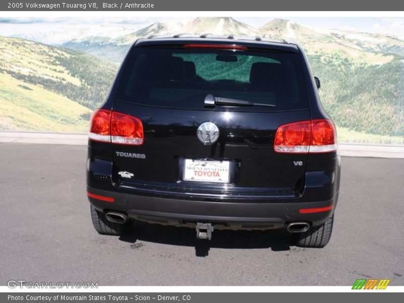 Black / Anthracite 2005 Volkswagen Touareg V8