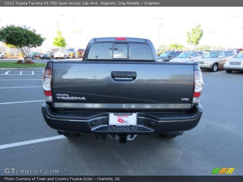 Magnetic Gray Metallic / Graphite 2013 Toyota Tacoma V6 TRD Sport Access Cab 4x4