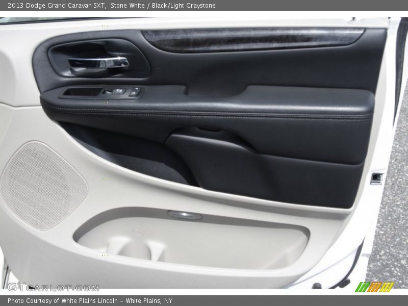 Stone White / Black/Light Graystone 2013 Dodge Grand Caravan SXT