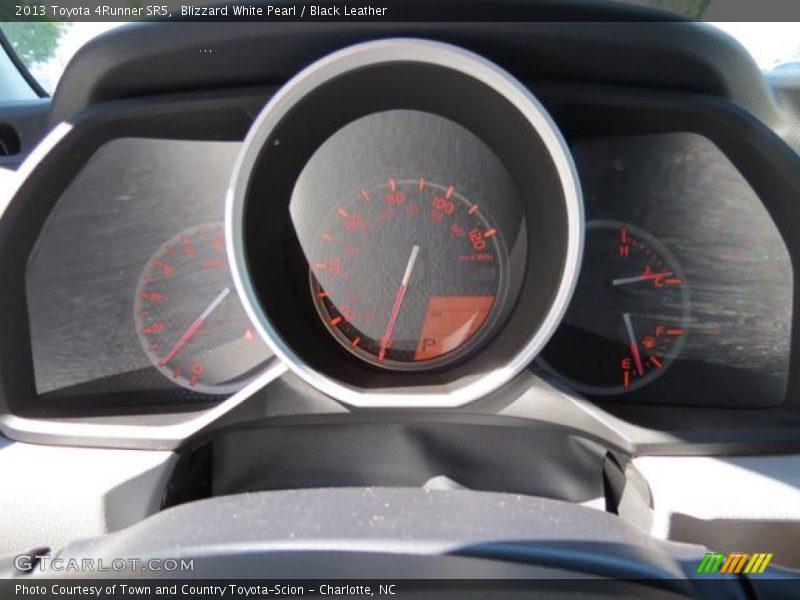 Blizzard White Pearl / Black Leather 2013 Toyota 4Runner SR5