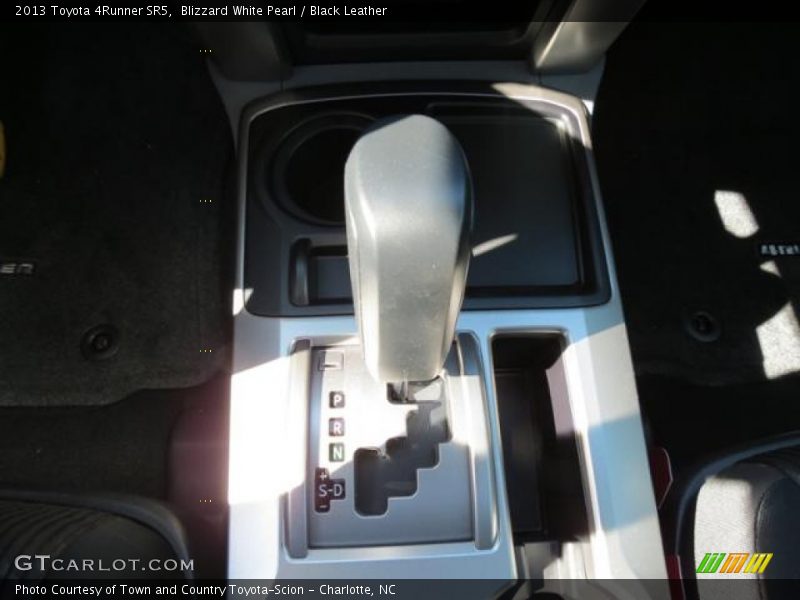 Blizzard White Pearl / Black Leather 2013 Toyota 4Runner SR5