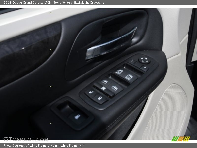 Stone White / Black/Light Graystone 2013 Dodge Grand Caravan SXT
