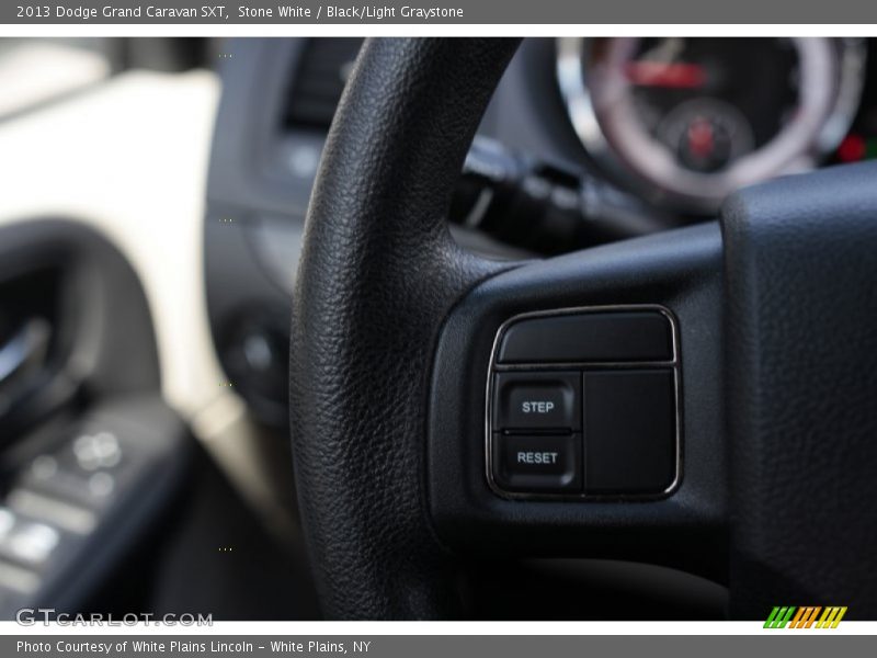 Stone White / Black/Light Graystone 2013 Dodge Grand Caravan SXT