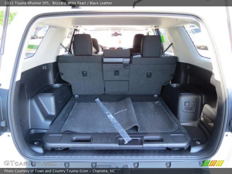 Blizzard White Pearl / Black Leather 2013 Toyota 4Runner SR5