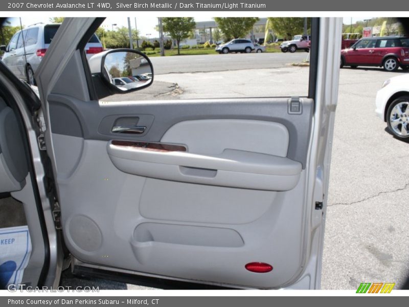 Silver Birch Metallic / Dark Titanium/Light Titanium 2007 Chevrolet Avalanche LT 4WD
