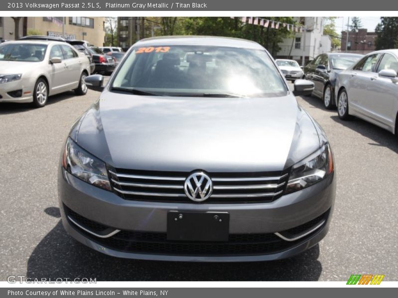 Platinum Gray Metallic / Titan Black 2013 Volkswagen Passat 2.5L S