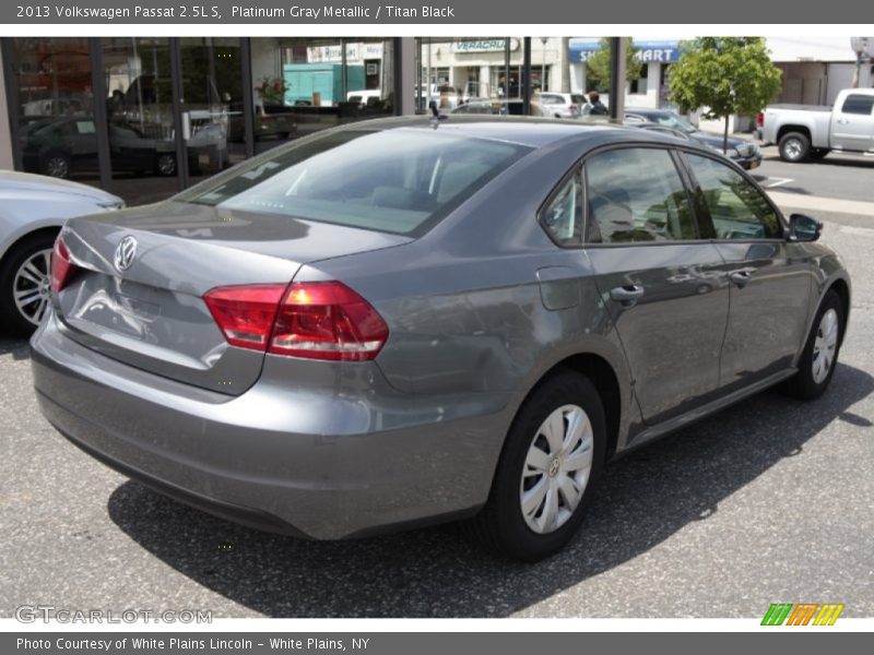 Platinum Gray Metallic / Titan Black 2013 Volkswagen Passat 2.5L S