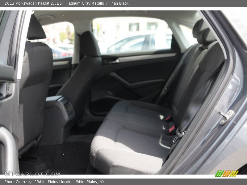 Platinum Gray Metallic / Titan Black 2013 Volkswagen Passat 2.5L S