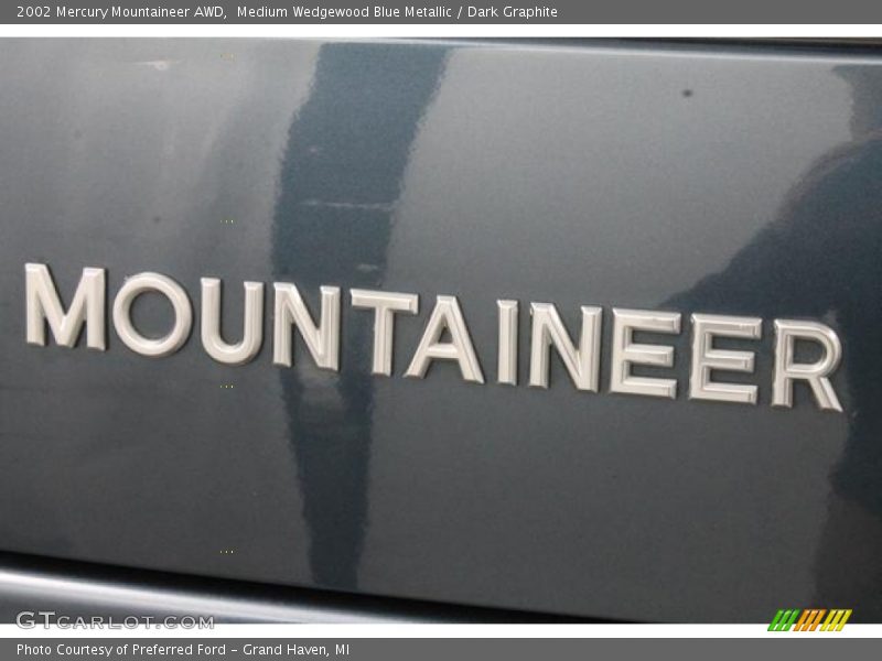  2002 Mountaineer AWD Logo