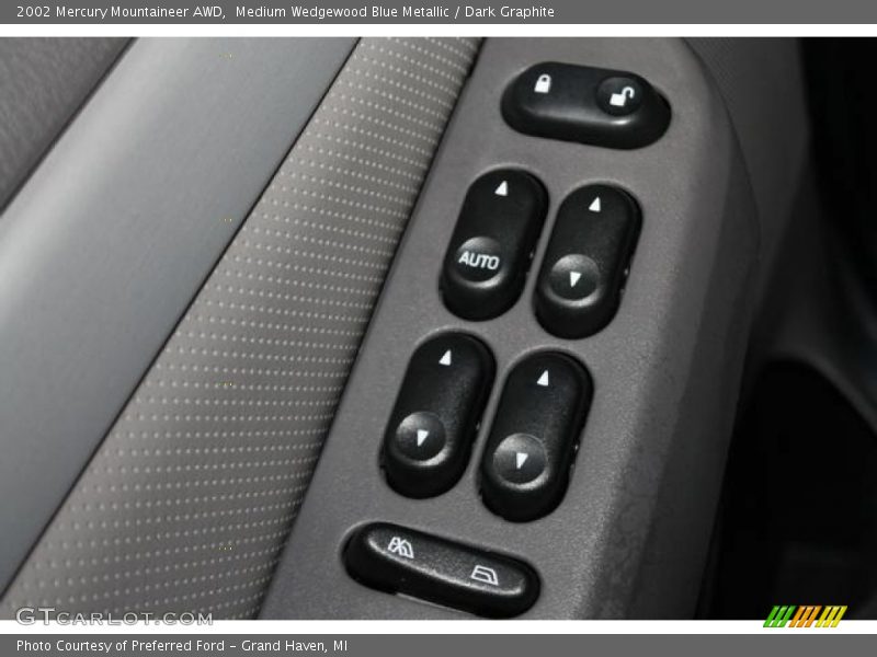 Controls of 2002 Mountaineer AWD