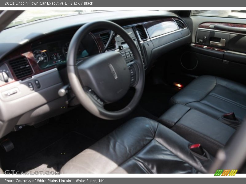 Black Interior - 2011 Town Car Executive L 