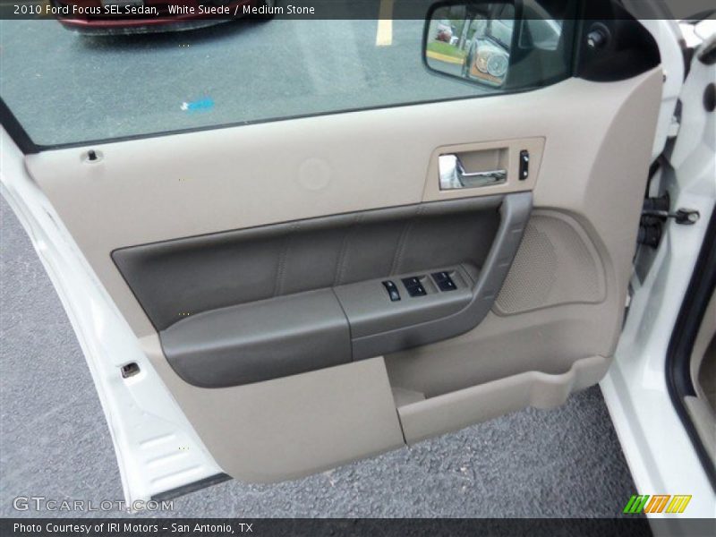 Door Panel of 2010 Focus SEL Sedan