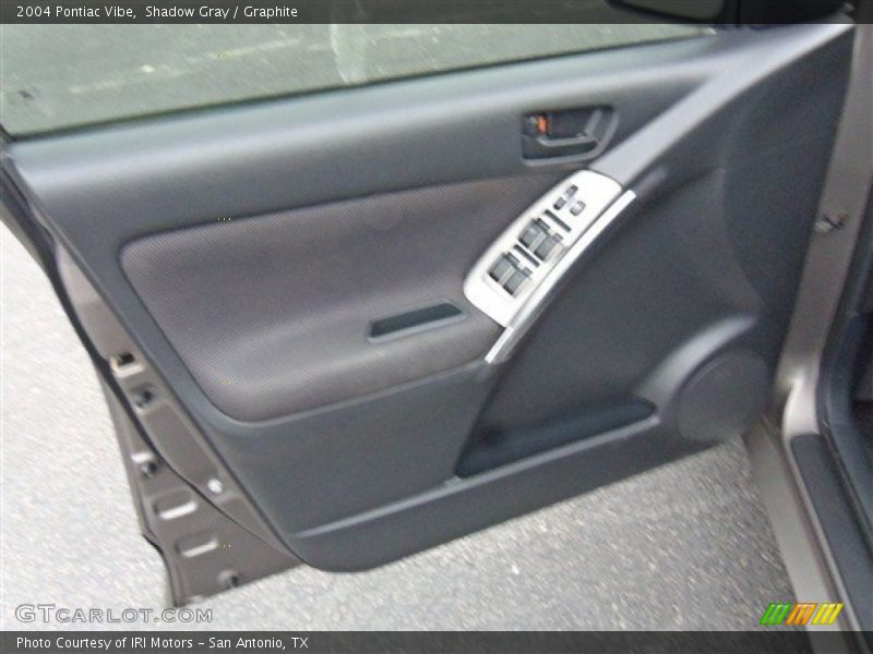 Shadow Gray / Graphite 2004 Pontiac Vibe