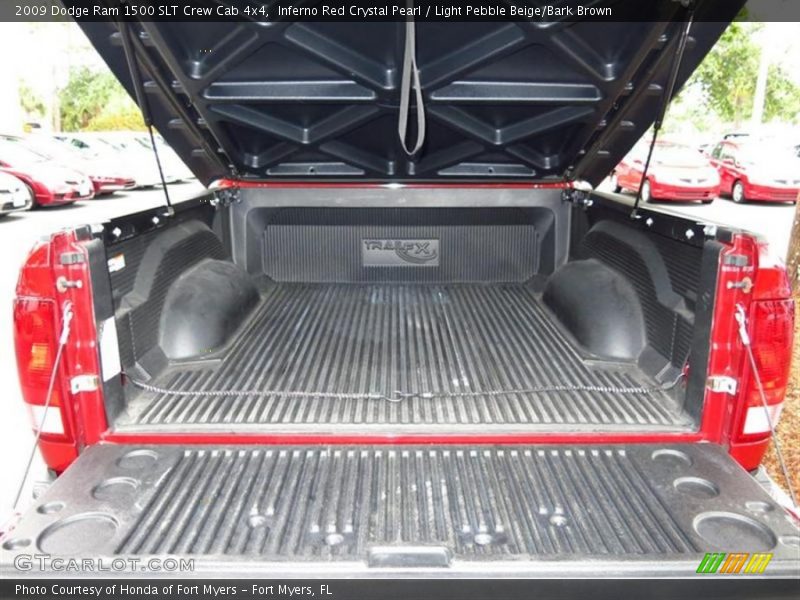  2009 Ram 1500 SLT Crew Cab 4x4 Trunk