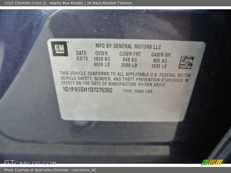 Atlantis Blue Metallic / Jet Black/Medium Titanium 2013 Chevrolet Cruze LS