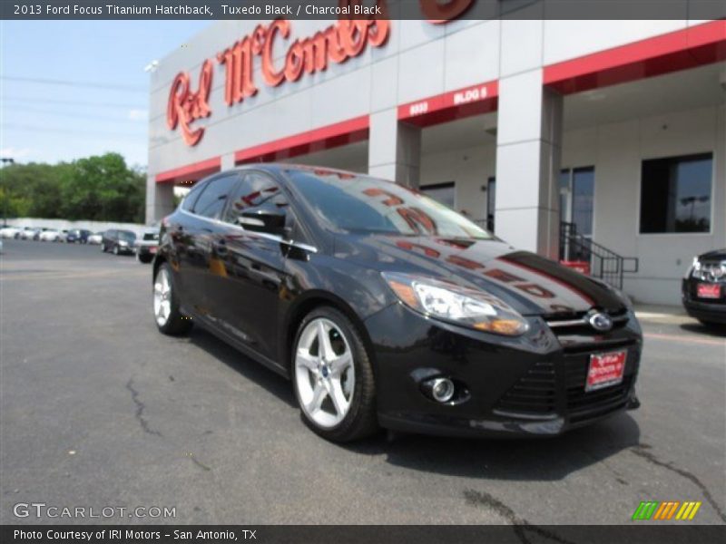 Tuxedo Black / Charcoal Black 2013 Ford Focus Titanium Hatchback
