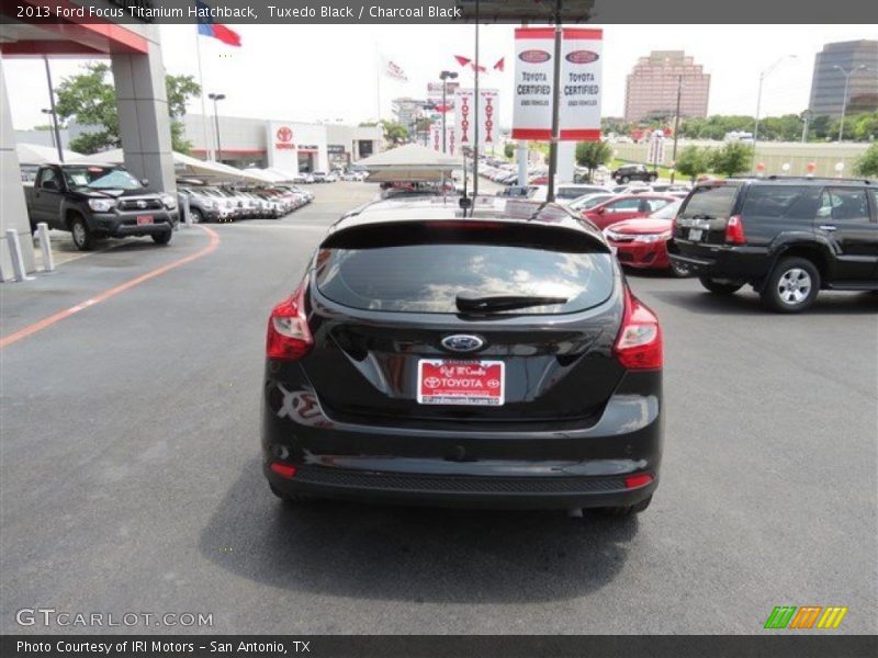 Tuxedo Black / Charcoal Black 2013 Ford Focus Titanium Hatchback