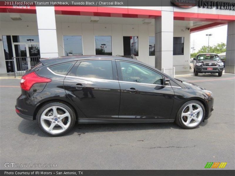 Tuxedo Black / Charcoal Black 2013 Ford Focus Titanium Hatchback