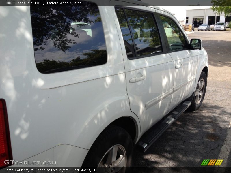 Taffeta White / Beige 2009 Honda Pilot EX-L