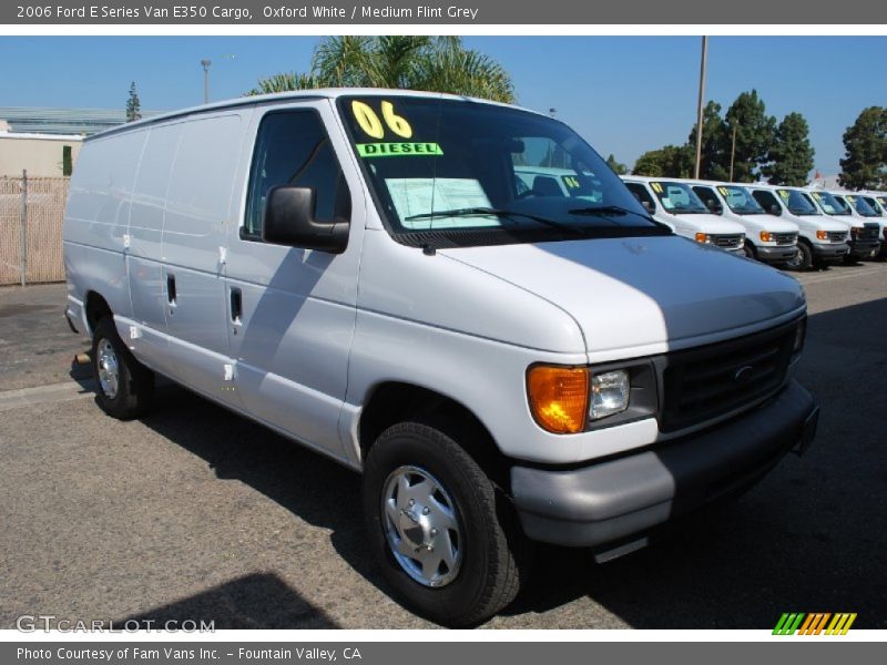 Oxford White / Medium Flint Grey 2006 Ford E Series Van E350 Cargo