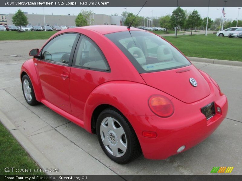 Red Uni / Cream 2000 Volkswagen New Beetle GLS Coupe