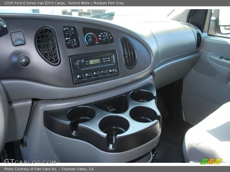 Oxford White / Medium Flint Grey 2006 Ford E Series Van E350 Cargo