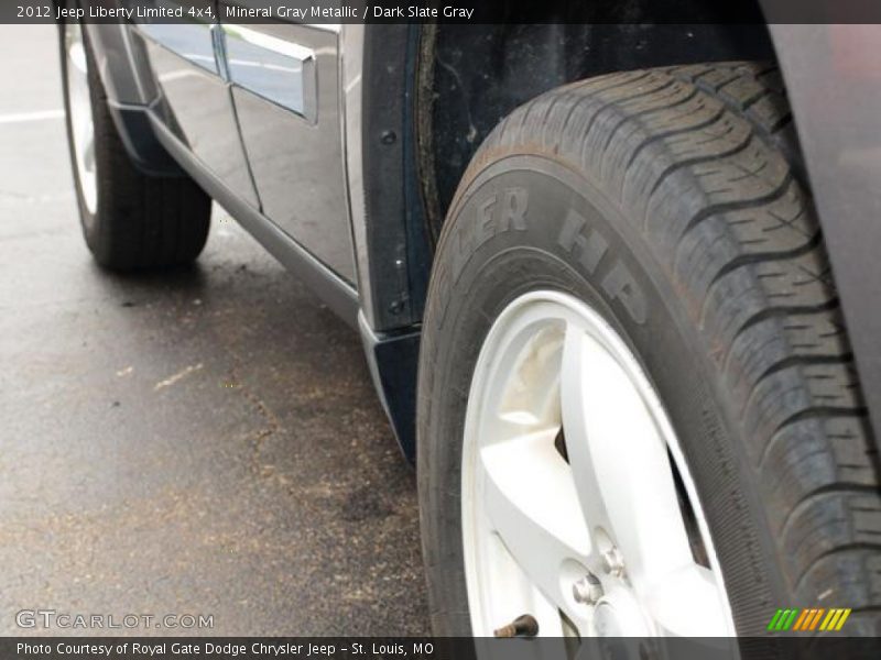 Mineral Gray Metallic / Dark Slate Gray 2012 Jeep Liberty Limited 4x4