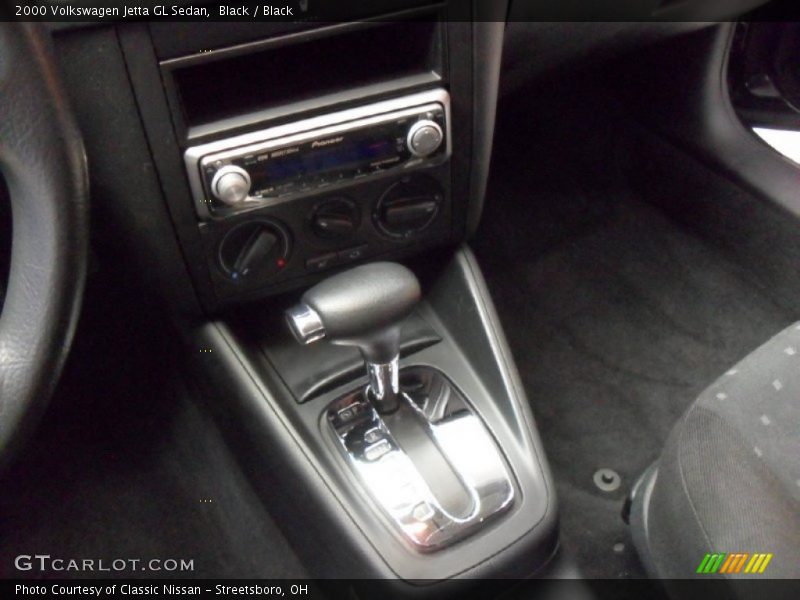 Black / Black 2000 Volkswagen Jetta GL Sedan
