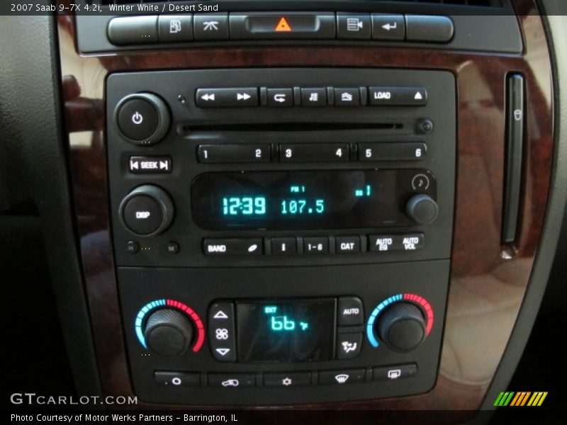 Winter White / Desert Sand 2007 Saab 9-7X 4.2i