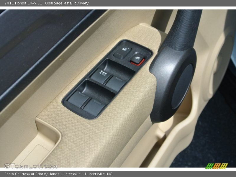 Opal Sage Metallic / Ivory 2011 Honda CR-V SE