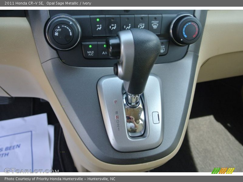 Opal Sage Metallic / Ivory 2011 Honda CR-V SE