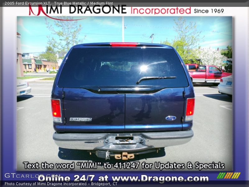 True Blue Metallic / Medium Flint 2005 Ford Excursion XLT