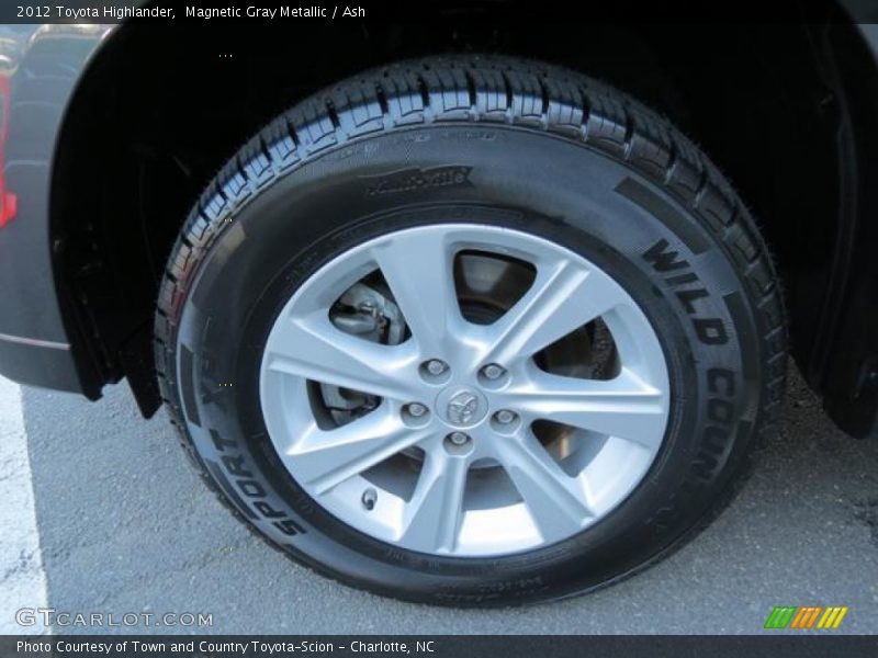 Magnetic Gray Metallic / Ash 2012 Toyota Highlander