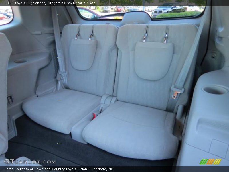 Magnetic Gray Metallic / Ash 2012 Toyota Highlander