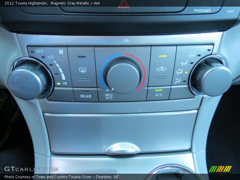 Magnetic Gray Metallic / Ash 2012 Toyota Highlander