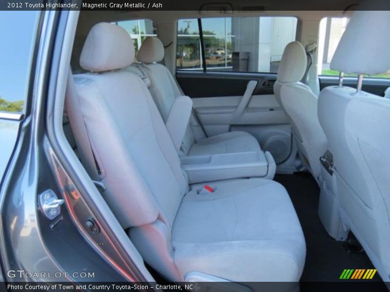Magnetic Gray Metallic / Ash 2012 Toyota Highlander